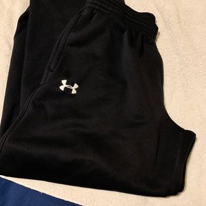 Men’s L Under Armour Loose Fleece Lined Poly Pants